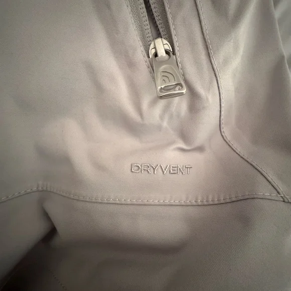 The North Face Women's Quilted Jacket - Soft Gray - Picture 3 of 5